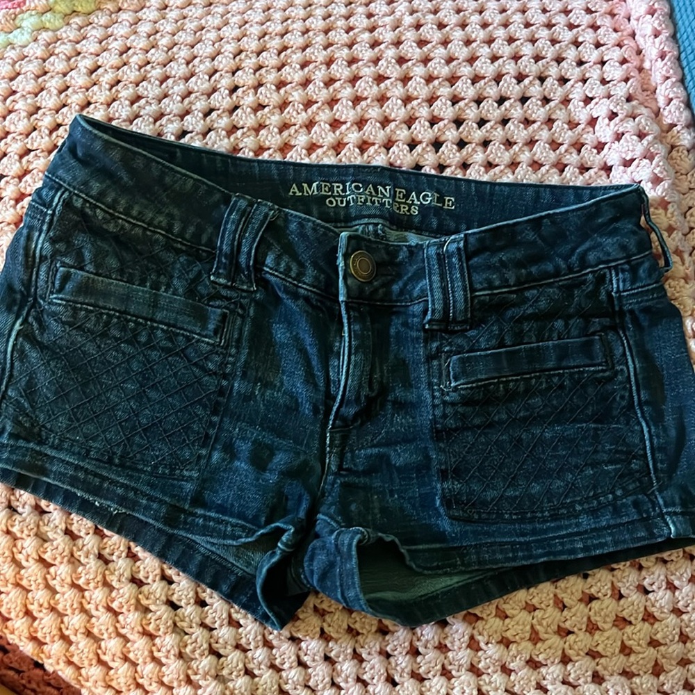 American Eagle stretchy size 6 jean shorts